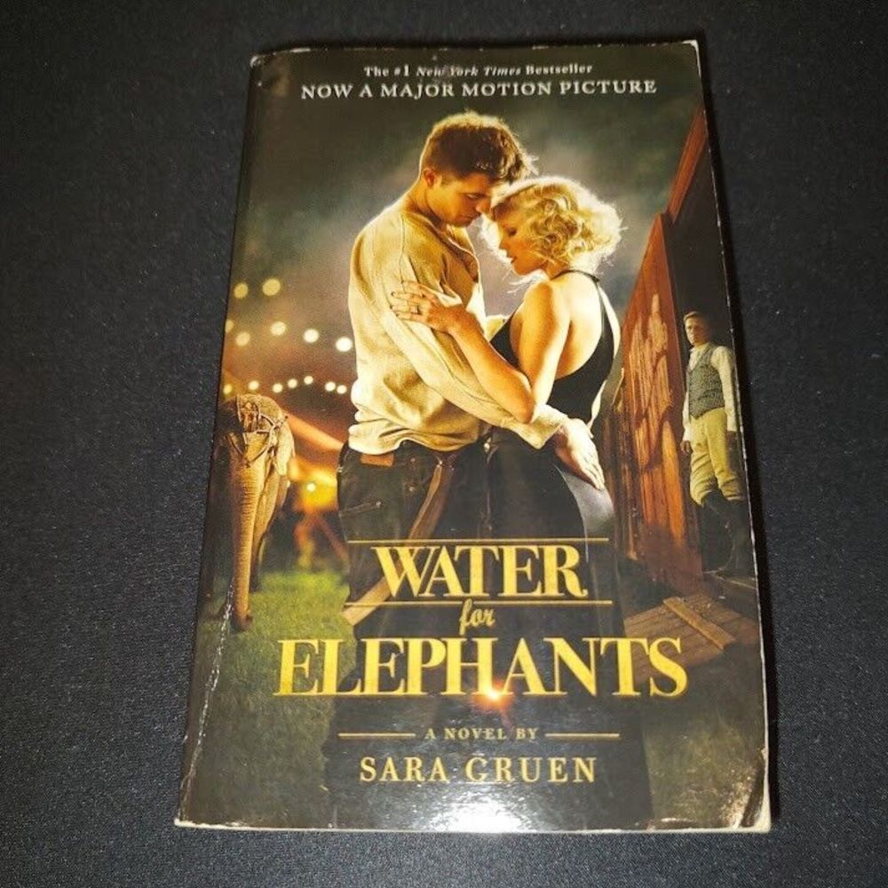 Water for Elephants - Mass Market Paperback By Gruen, Sara - GOOD